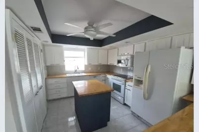 17603 1st Street E, Saint Petersburg, FL 33708 - Photo 13