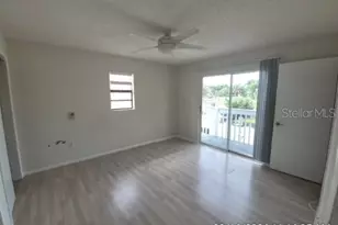 17603 1st St E, Saint Petersburg, FL 33708 - Photo 21