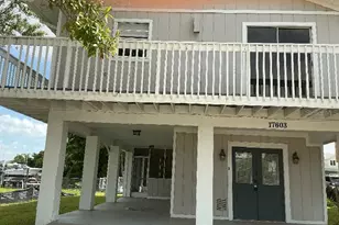 17603 1st St E, Saint Petersburg, FL 33708 - Photo 3