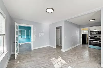 3939 45th Avenue N, Saint Petersburg, FL 33714 - Photo 9