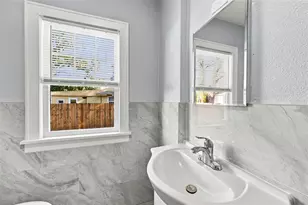 3939 45th Ave N, Saint Petersburg, FL 33714 - Photo 15