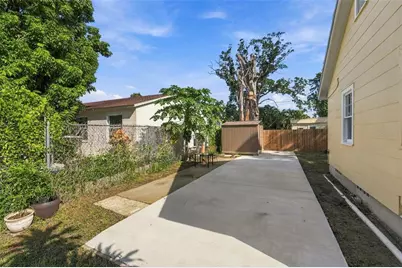3939 45th Avenue N, Saint Petersburg, FL 33714 - Photo 3