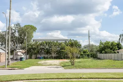 621 Hudson Avenue, Tampa, FL 33606 - Photo 3