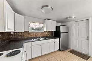 3939 45th Ave N, Saint Petersburg, FL 33714 - Photo 23