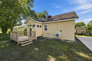 3939 45th Ave N, Saint Petersburg, FL 33714 - Photo 17