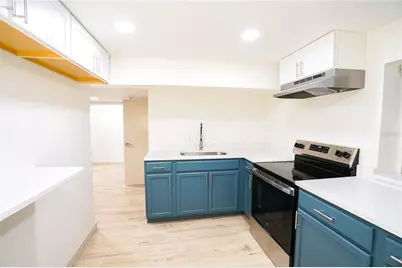 535 14th Avenue S #4, Saint Petersburg, FL 33701 - Photo 3
