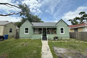 535 14th Ave S, Saint Petersburg, FL 33701 - Photo 1