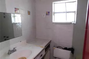 911 12th Ave W, Bradenton, FL 34205 - Photo 9