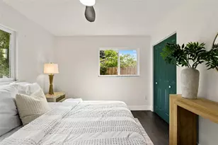 6810 13th St N, Saint Petersburg, FL 33702 - Photo 15