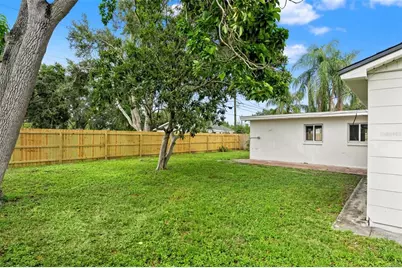 6810 13th Street N, Saint Petersburg, FL 33702 - Photo 29