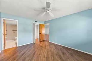 2502 Royal Pines Cir, Clearwater, FL 33763 - Photo 7