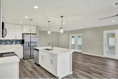 7505 W Henry Avenue, Tampa, FL 33615 - Photo 5
