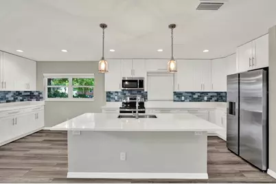 7505 W Henry Avenue, Tampa, FL 33615 - Photo 3