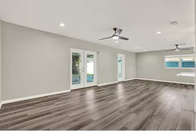 7505 W Henry Avenue, Tampa, FL 33615 - Photo 11