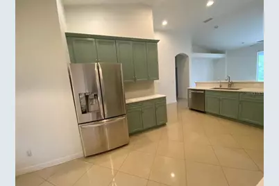 11744 Holly Creek Drive, Riverview, FL 33569 - Photo 9