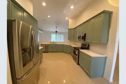 11744 Holly Creek Drive, Riverview, FL 33569 - Photo 13