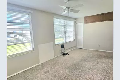 2070 World Parkway Boulevard #22, Clearwater, FL 33763 - Photo 11