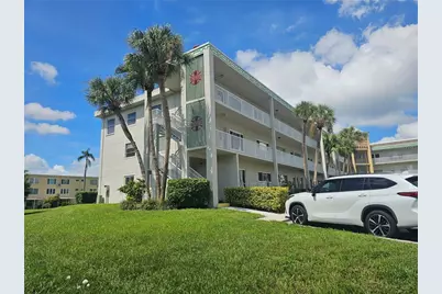 2070 World Parkway Boulevard #22, Clearwater, FL 33763 - Photo 1