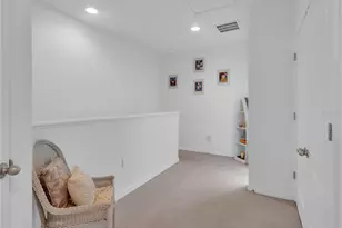 8343 Pine River Rd, Tampa, FL 33637 - Photo 13