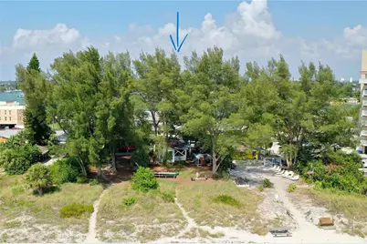 10218 Gulf Boulevard, Treasure Island, FL 33706 - Photo 15