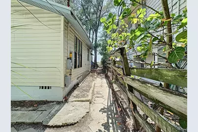 10218 Gulf Boulevard, Treasure Island, FL 33706 - Photo 7