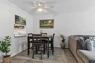 8651 10th St N, Saint Petersburg, FL 33702 - Photo 9