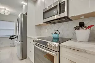 5775 Park St N, Saint Petersburg, FL 33709 - Photo 3