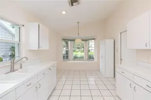 5161 Sterling Manor Dr, Tampa, FL 33647 - Photo 11