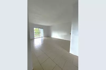 2846 Somerset Park Drive #203, Tampa, FL 33613 - Photo 7