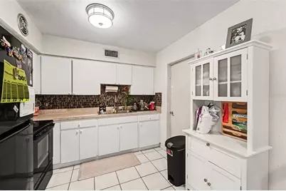 4834 Alvarado Drive, Tampa, FL 33634 - Photo 9