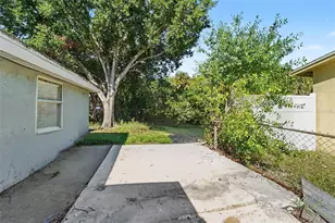 4834 Alvarado Dr, Tampa, FL 33634 - Photo 19
