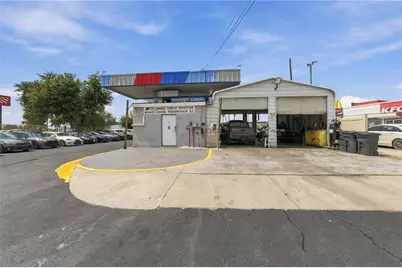 1725 N 50th Street, Tampa, FL 33619 - Photo 13