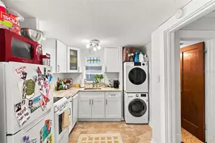 406 10th Ave NE, Saint Petersburg, FL 33701 - Photo 7