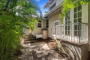 406 10th Ave NE, Saint Petersburg, FL 33701 - Photo 3
