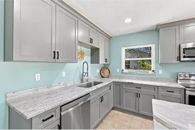 6613 Travis Boulevard, Tampa, FL 33610 - Photo 13
