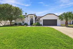 2722 Buckhorn Oaks Dr, Valrico, FL 33594 - Photo 1