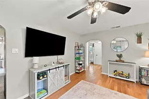 2495 34th Ave N, Saint Petersburg, FL 33713 - Photo 23