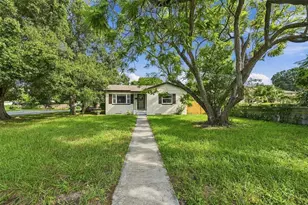 2495 34th Ave N, Saint Petersburg, FL 33713 - Photo 1