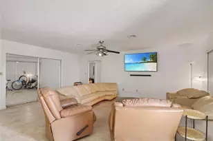 562 E Tarpon Blvd NW, Port Charlotte, FL 33952 - Photo 3