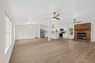 124 Hour Glass Cir, Hawthorne, FL 32640 - Photo 7
