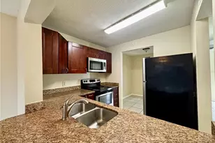 1428 Highland Ridge Cir, Brandon, FL 33510 - Photo 11