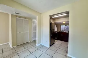 1428 Highland Ridge Cir, Brandon, FL 33510 - Photo 7