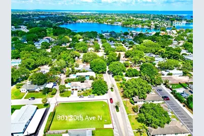301 30th Avenue N, Saint Petersburg, FL 33704 - Photo 1