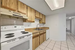 127 Camphor Dr, Oldsmar, FL 34677 - Photo 15