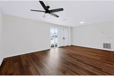 1849 New Hampshire Avenue NE, Saint Petersburg, FL 33703 - Photo 17
