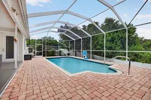 714 Hidden Lake Dr, Tarpon Springs, FL 34689 - Photo 31