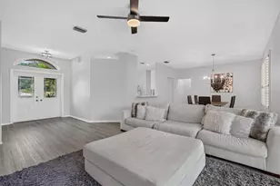 714 Hidden Lake Dr, Tarpon Springs, FL 34689 - Photo 7