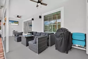 714 Hidden Lake Dr, Tarpon Springs, FL 34689 - Photo 29