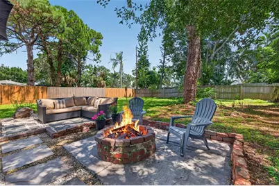 9025 1st Street NE, Saint Petersburg, FL 33702 - Photo 25