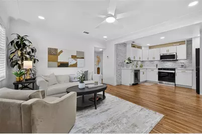 9025 1st Street NE, Saint Petersburg, FL 33702 - Photo 5